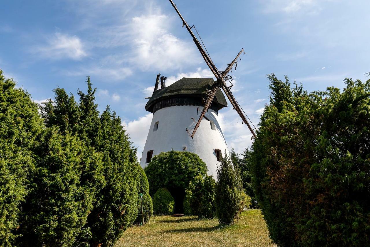 Windmill vacation home in Ledzin near Baltic Sea Niechorze Esterno foto