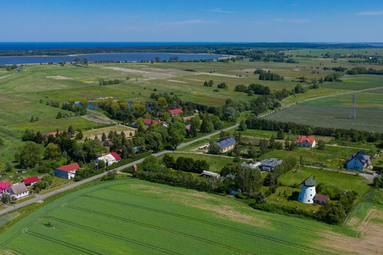 Windmill vacation home in Ledzin near Baltic Sea Niechorze Esterno foto